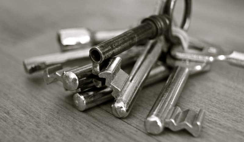 best ways to store house keys