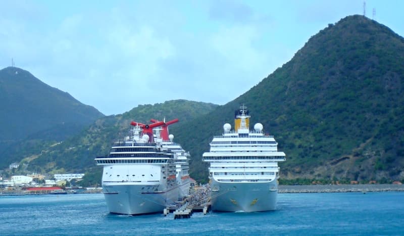 cruise ships